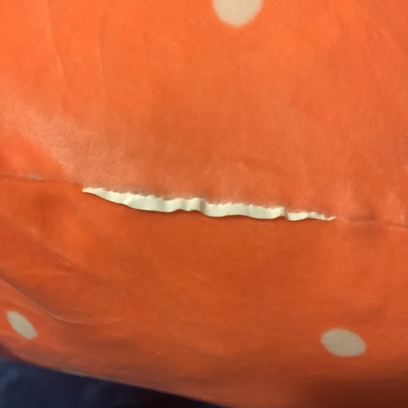 Giant strawberry expanding 20 inch plush like new - Picture 5 of 8